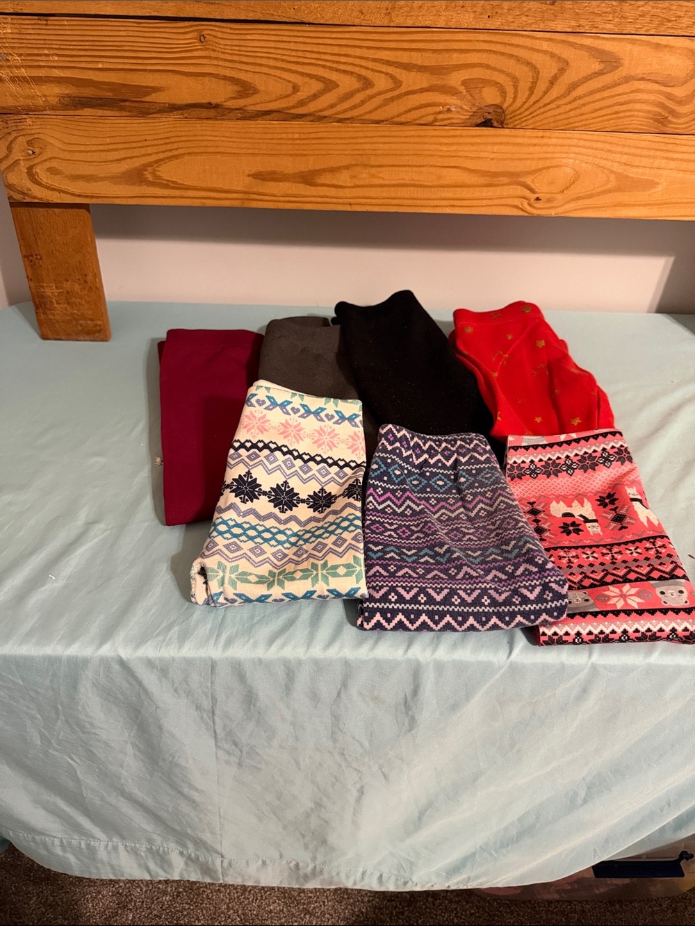 7 pair of Kids fleece lined leggings